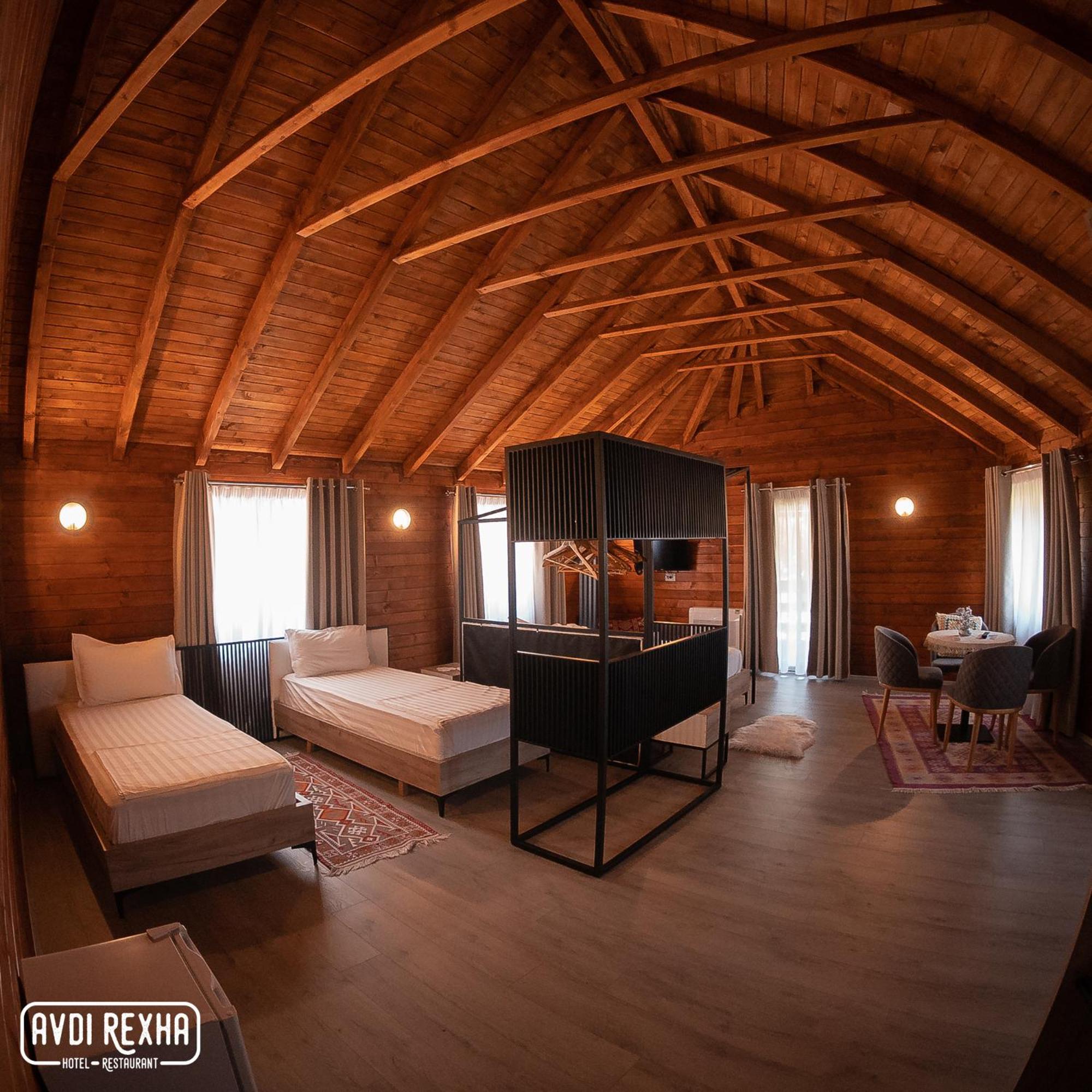 Hotel Avdi Rexha Bajram Curri Extérieur photo